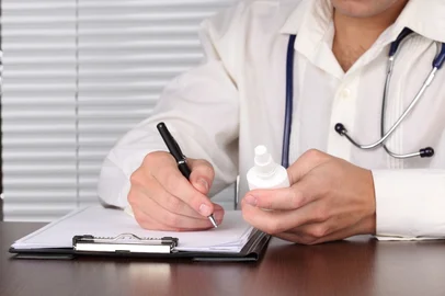 médico - médicos - doutor - concurso - pense empregos - 26/08/2014