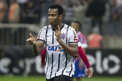 ()  SPO    durante o jogo entre Corinthians/SP x Bahia/BA, realizada esta noite na Arena Corinthians, valido pela 15a. rodada do Campeonato Brasileiro de 2014. 6/08/2014. Foto: Daniel Augusto Jr. / Ag. CorinthiansEditoria: JogLocal: Sao PauloIndexador: () Daniel Augusto Jr.Secao: Arena CorinthiansFotógrafo: () Daniel Augusto Jr.