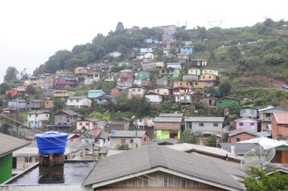  CAXIAS DO SUL, RS, BRASIL  (26/06/2014) Bairro Canyon. Panorama do bairro Canyon, localizado em área de risco. (Roni Rigon/Pioneiro)