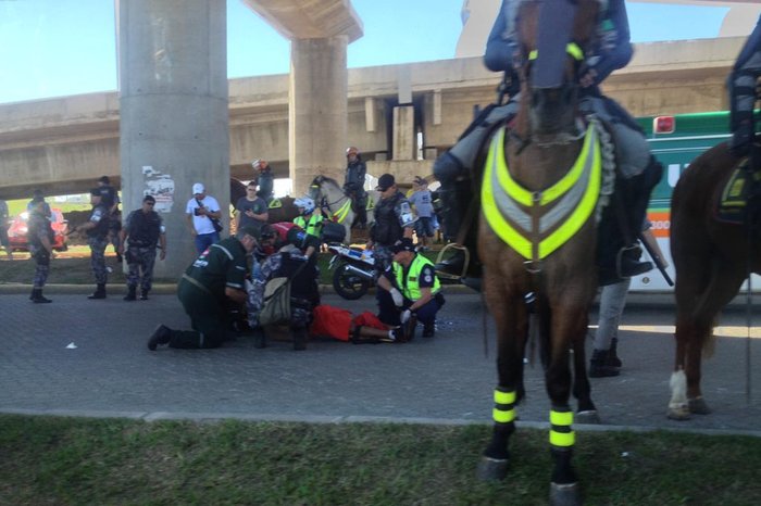 Alexandre Ernst / null