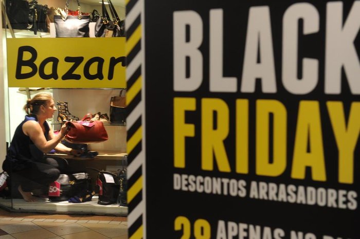 Reclame Aqui: Queixas subiram na quinta pré-Black Friday - 23/11/2023 -  Mercado - Folha