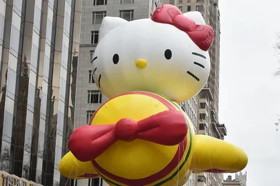 88th Annual Macys Thanksgiving Day ParadeBalão Hello Kitty durante o desfile do Dia de Ação de Graças em Nova York.Editoria: ACELocal: New YorkIndexador: Theo WargoSecao: PeopleFonte: GETTY IMAGES NORTH AMERICAFotógrafo: STF