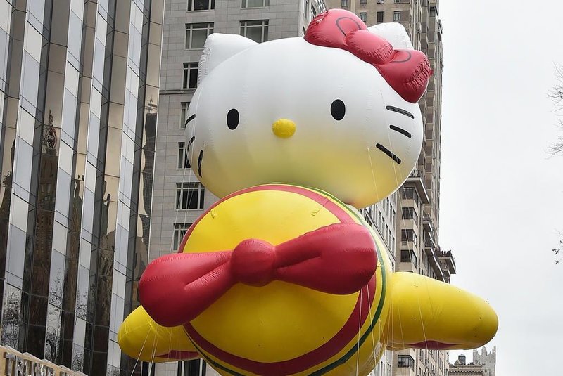 88th Annual Macys Thanksgiving Day ParadeBalão Hello Kitty durante o desfile do Dia de Ação de Graças em Nova York.Editoria: ACELocal: New YorkIndexador: Theo WargoSecao: PeopleFonte: GETTY IMAGES NORTH AMERICAFotógrafo: STF
