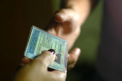 *** Carteira Motora - Porthus ***Foto para ilustrar a matéria sobre demora na entrega de carteiras de motorista. O motivo alegado pelo Detran é que o serviço está parado para instalação de novo sistema de consulta nacional de motoristas.