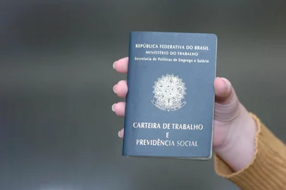 pagina  15*** scola - carteira de trabalho ***CARTEIRA DE TRABALHOFOTO SCOLA - 30.08.07