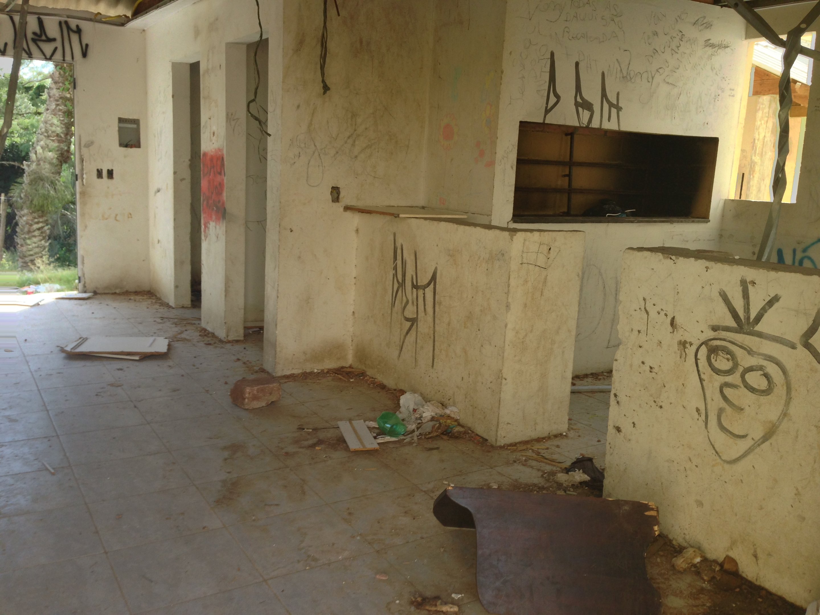 Traficantes expulsam moradores de condomínios do Minha Casa, Minha Vida