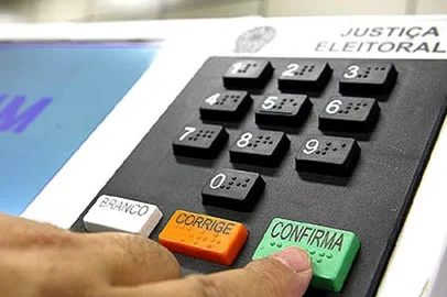Urna eletrônica votação eleições