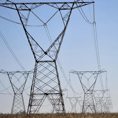 Torres de transmissão de energia elétrica próximas a Brasília