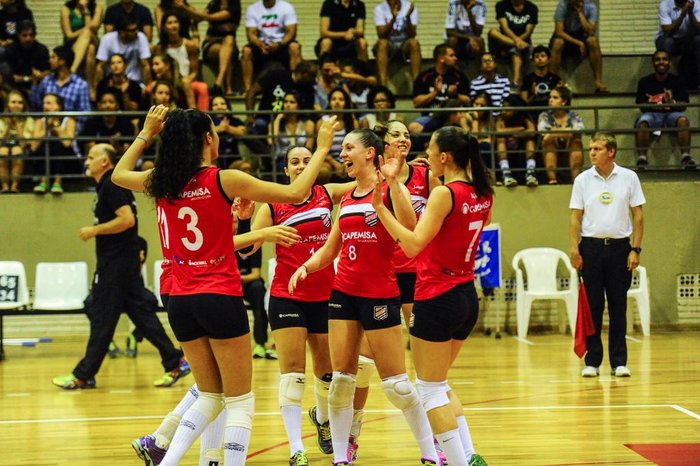 Sogipa conquista bi no vôlei gaúcho e disputará a Superliga B em 2015