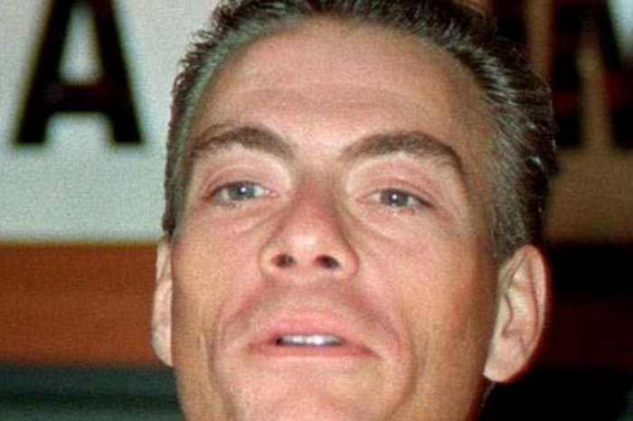 Reprodução / Ver Descrição