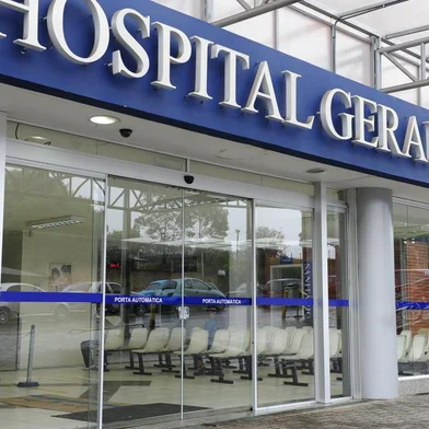  Atendimento Hospitalar no Feriado. Rede hospitalar de Caxias do Sul registrou traquilidade no atendimento de urgência no feriado de ano novo. Na foto, Hospital Geral registrou baixo movimento de usuários.