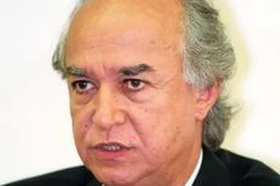 Depoimento do empresário J. Hawilla sobre a CPI do futebol, que investiga ligações da Confederação Brasileira de Futebol. #PÁGINA:64 FD #EDIÇÃO: 2ª