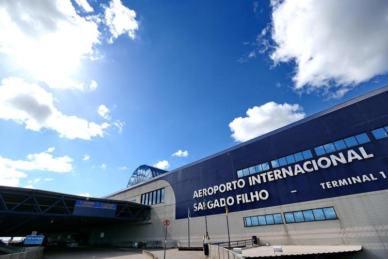 PORTO ALEGRE, RS, BRASIL - 05-11-2014 - Privatização Aeroporto do Salgado Filho. Terminal de passageiros. (FOTO: FERNANDO GOMES/AGÊNCIA RBS)