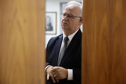  PORTO ALEGRE, RS, BRASIL, 08-06-2015 - Diógenes Basegio no Diretório Estadual (PDT), ele tem gravações que indicam suposta extorsão de salário de assessores e esquema para aumentar indenização por uso de carro.(Foto:DIEGO VARA/Agência RBS)Indexador: Diego Vara