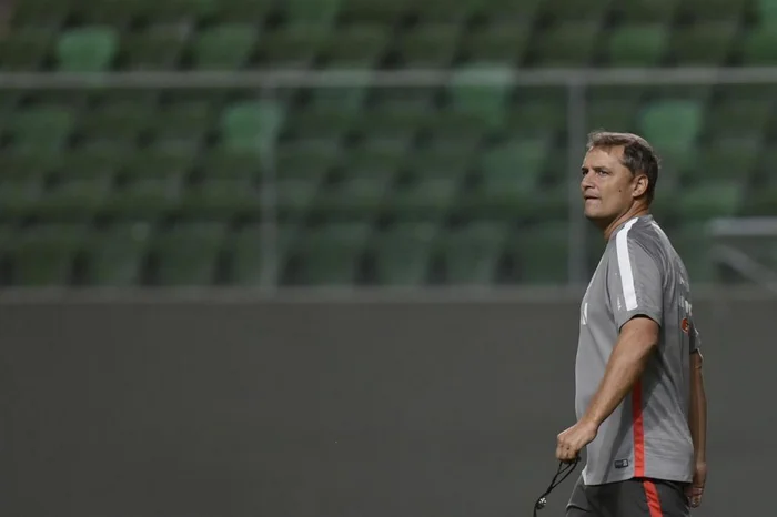 Douglas Magno / Especial