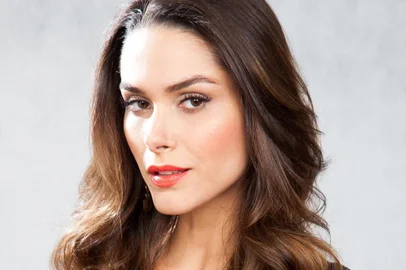 Leila (Fernanda Machado) em Amor à Vida.
