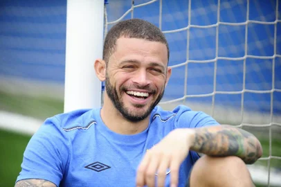  PORTO ALEGRE , RS , BRASIL , 11-08-2015- Edinho depois de dias muitos dificeis no Grêmio a volta por cima depois do grenal  (FOTO : RONALDO BERNARDI / AGENCIA RBS )