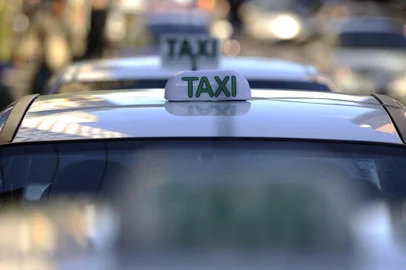  Donos de táxis de Caxias do Sul fazem uma série de irregularidades no serviçoLocal: Caxias do SulFonte: Agencia RBS