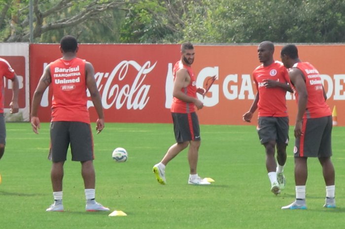 Pedro Ernesto onde estão as contratações do Inter para 2015? DG