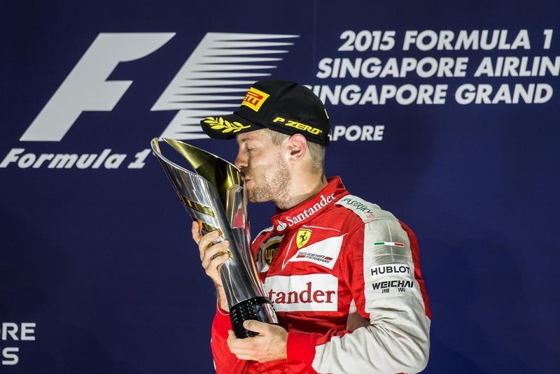 O alemão Sebastian Vettel venceu o Grande Prêmio de Cingapura de Fórmula-1.