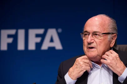 FIFA President Sepp Blatter gives a press conference at the end of a meeting of the FIFA Executive Comitee on September 26, 2014 at the organistation's headquarters in Zurich, after formalizing his candidacy for a 5th mandate at the head of the FIFA. AFP PHOTO / SEBASTIEN BOZON