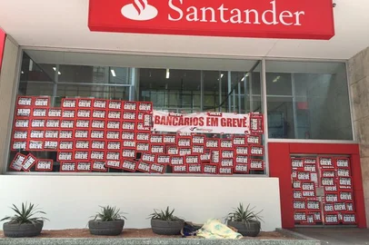 foto bancos greve porto alegre