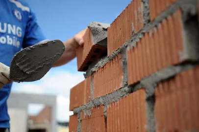  CAXIAS DO SUL, RS, BRASIL 28/10/2015Baixa performance da construção civil no ano em Caxias do Sul. (Felipe Nyland/Agência RBS)Indexador: Felipe Nyland                   