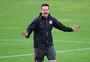 Ex-técnico do Inter fala que  Pezzolano tem que "fazer o simples" contra o Santos: "Não pode deixar Alan Patrick, Carbonero e Vitinho no banco"