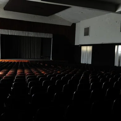  Caxias do Sul, RS, Brasil (26/11/2015). Auditório da Escola Cristovão de Mendoza. Reportagem verifica ambiente do auditório da Escola Estadual Cristovão de Mendoza.  Auditório do Cristovão 2015.(Roni Rigon/Pioneiro)