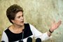 BrasÃ­lia - Presidenta Dilma Rousseff concede entrevista coletiva após reunião com juristas em ato para denunciar a falta de base jurídica do pedido de abertura do processo de impeachment (Marcelo Camargo/Agência Brasil)