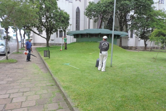 Como chegar até Praça Padre Rui Lorenzi em Bento Gonçalves de Ônibus ou  Trem?