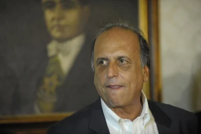 Governador Pezão anuncia situação de emergência na Saúde