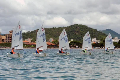 Rio Grande do Sul conquista o título brasileiro de vela Optimist por equipes