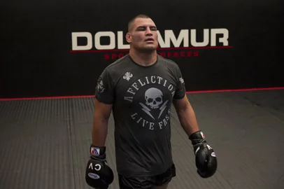 RDGOL, Cain Velasquez