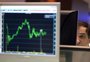 Bolsa sobe 0,49% com FGTS; dólar se mantém em R$ 3,77