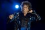  British singer and frontman of rock band The Rolling Stones Mick Jagger performs  in concert during their Ole tour at Morumbi  stadium in Sao Paulo, Brazil, on February 24, 2016. AFP PHOTO / NELSON ALMEIDA / AFP / NELSON ALMEIDAEditoria: ACELocal: Sao PauloIndexador: NELSON ALMEIDASecao: musicFonte: AFPFotógrafo: STF