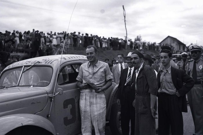 Corrida de automóveis  Automóveis, Fotos antigas, Arquivo nacional