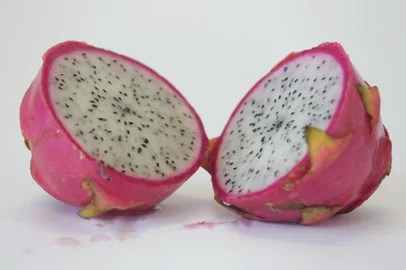  PORTO ALEGRE, RS, BRASIL, 14-04-2016 : Receitas preparadas com a fruta Pitaia. (Foto: ANDRÉ ÁVILA/Agência RBS, Sua Vida)