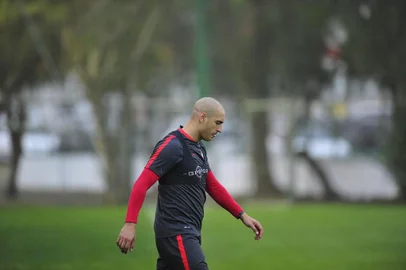 PORTO ALEGRE, RS, BRASIL 27/06/2016 - Imagens do treino do Inter que aconteceu agora a tarde no CT Parque Gigante. Na foto: Jogador Ariel Nahuelpan. (FOTO: MATEUS BRUXEL/AGÊNCIA RBS).