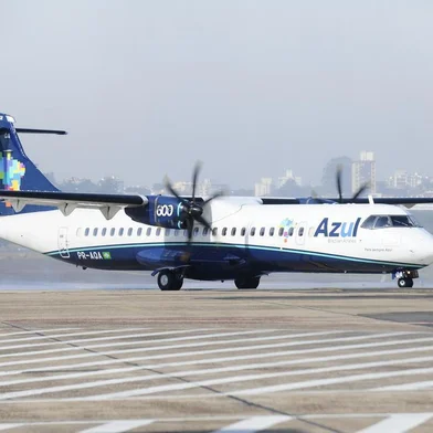  PORTO ALEGRE, RS, BRASIL - 01-07-2016 - Voo inaugural da Azul POA - Montevidéu. (FOTO: RONALDO BERNARDI/AGÊNCIA RBS)