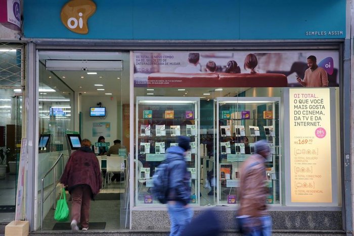  

PORTO ALEGRE, RS, BRASIL 21/06/2016 - O  que muda na vida dos clientes com a recuperação jucidicial da OI. (FOTO: DIEGO VARA/AGÊNCIA RBS).