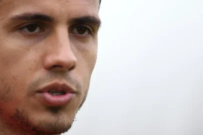 

PORTO ALEGRE-RS-BRASIL- 15/05/2015- Treino do Inter, no CT do Parque Gigante. Nilmar já está recuperado da lesão. . FOTO FERNANDO GOMES/ZERO HORA.