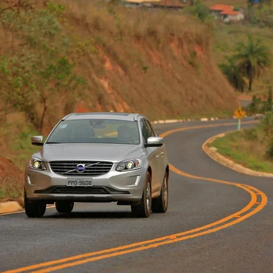 Volvo lança o  XC 60 D5 2017, veículo movido a diesel