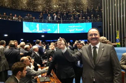 Deputado federal Mauro Pereira (PMDB) acompanhou votação do impeachment de Dilma Rousseff no Senado. 