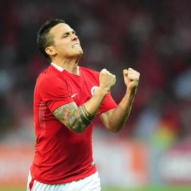 Inter enfrenta o Santos no Beira-Rio pela 23ª rodada do Brasileirão. No lance, Seijas comemora o gol.