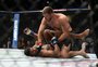 Camaronês cansa e Miocic bate recorde dos pesados 
