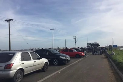 protesto, trabalhadores, Ecovix, rdgol