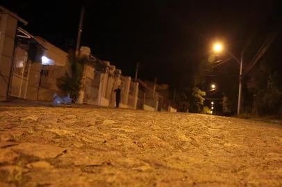  PORTO ALEGRE, RS, BRASIL - Rua Joaquim Cruz, altura do número 30, bairro Santo Antõnio. Local onde o Coronel da Brigada Militar Bernardo Trojan Neto foi baleado nas costas após reagir a assalto.