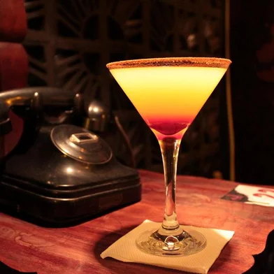  Quentins, novo bar da Cidade Baixa
