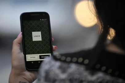  CAXIAS DO SUL, RS, BRASIL, 27/10/2016 - O Uber inicia operação em Caxias do Sul. (Marcelo Casagrande/Agencia RBS)